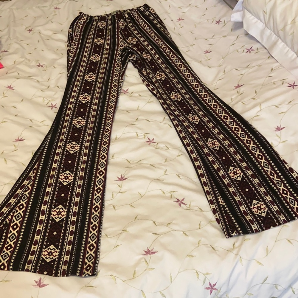 Stretch bellbottoms pants